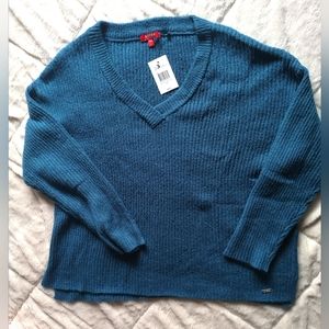 Guess sweater